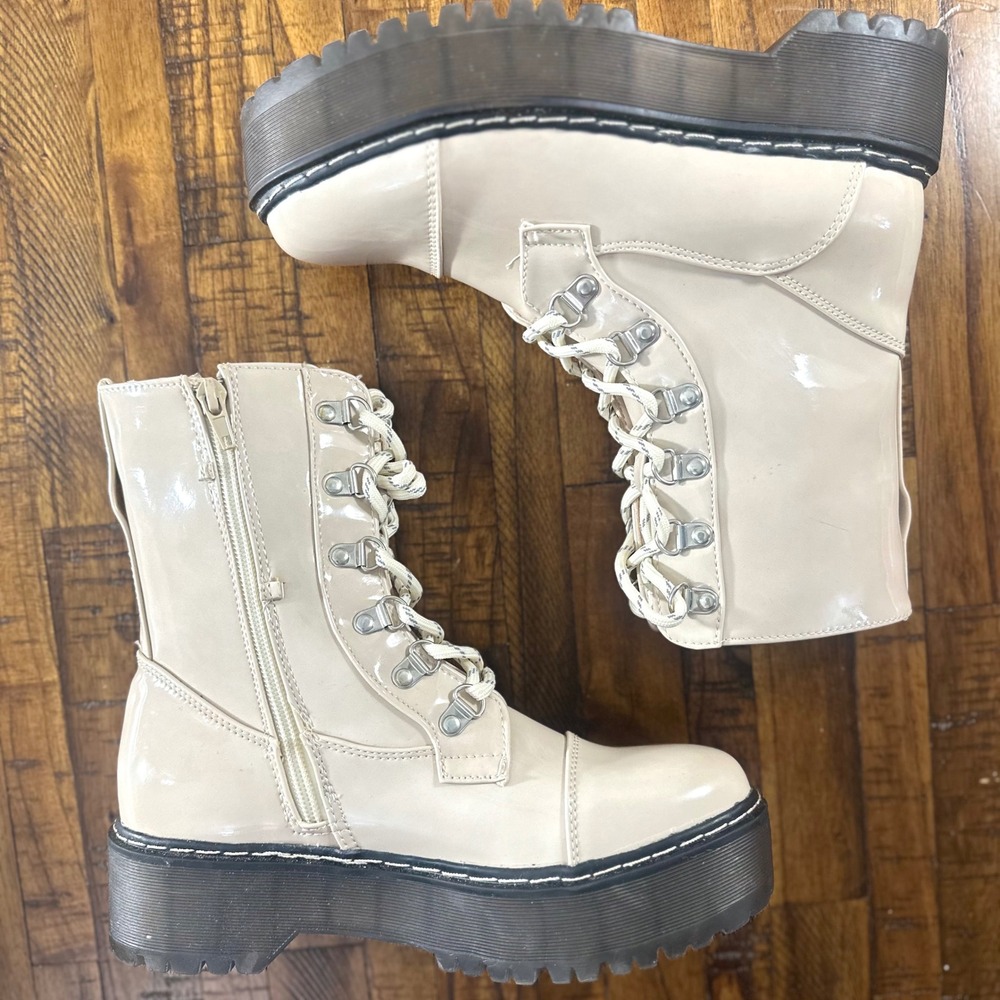 Y2K Union Bay Patent Combat Boot Chunky Platform Lug Sole Beige Women 7 Side Zip